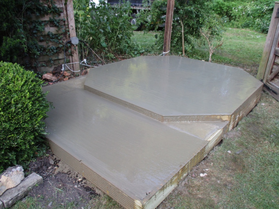 The foundation for perfection. Whether it’s for a shed, a summerhouse, or any outdoor structure, we provide strong, precise, and long-lasting concrete bases.